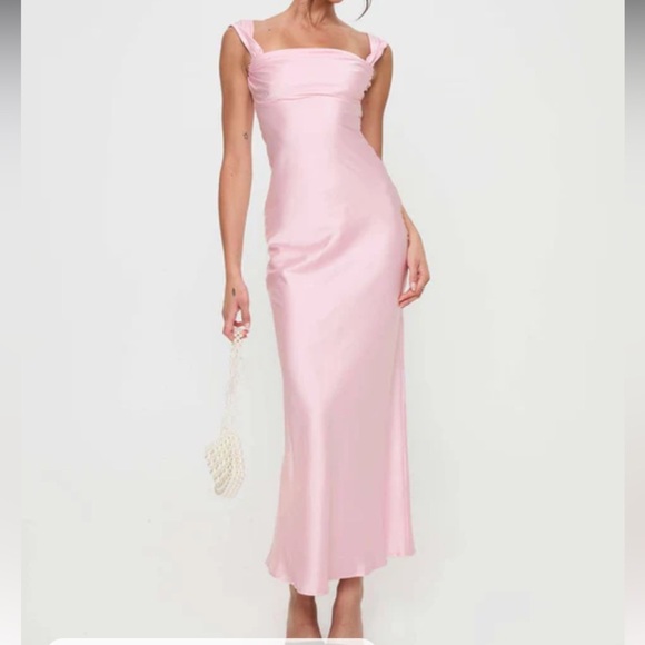 Princess Polly Dresses & Skirts - NWT PRINCESS POLLY AZURA PINK MAXI DRESS SIZE 6